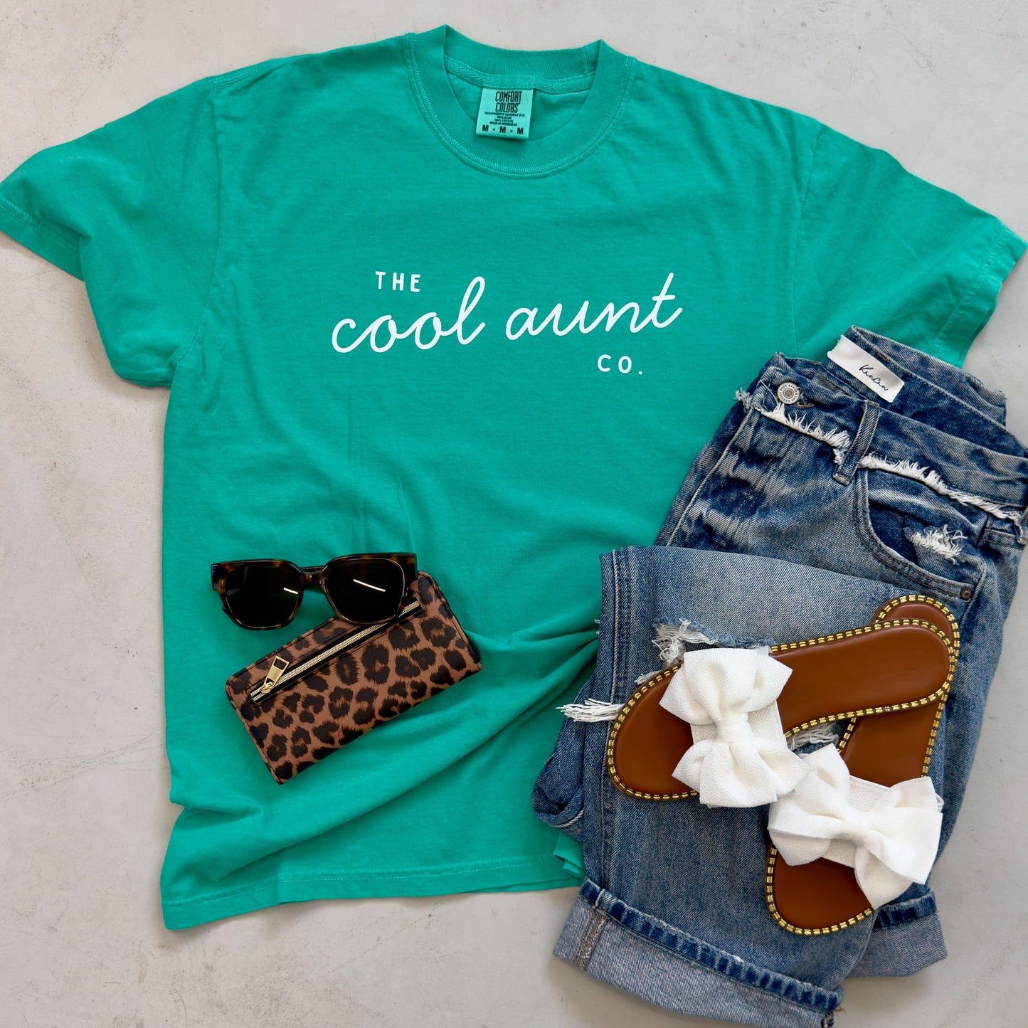 The Cool Aunt Co Tee