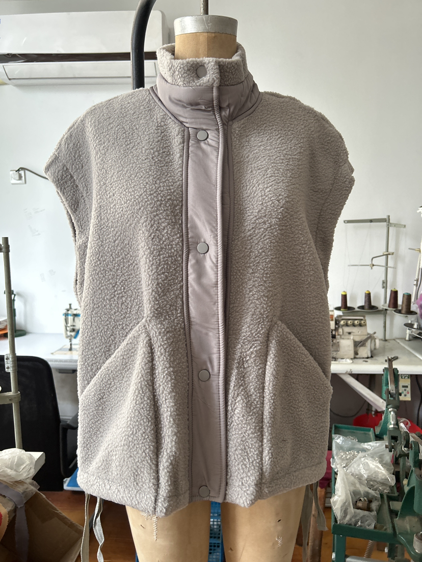 PREORDER: RERUN; Wrenlee Fleece Vest 10.6.25