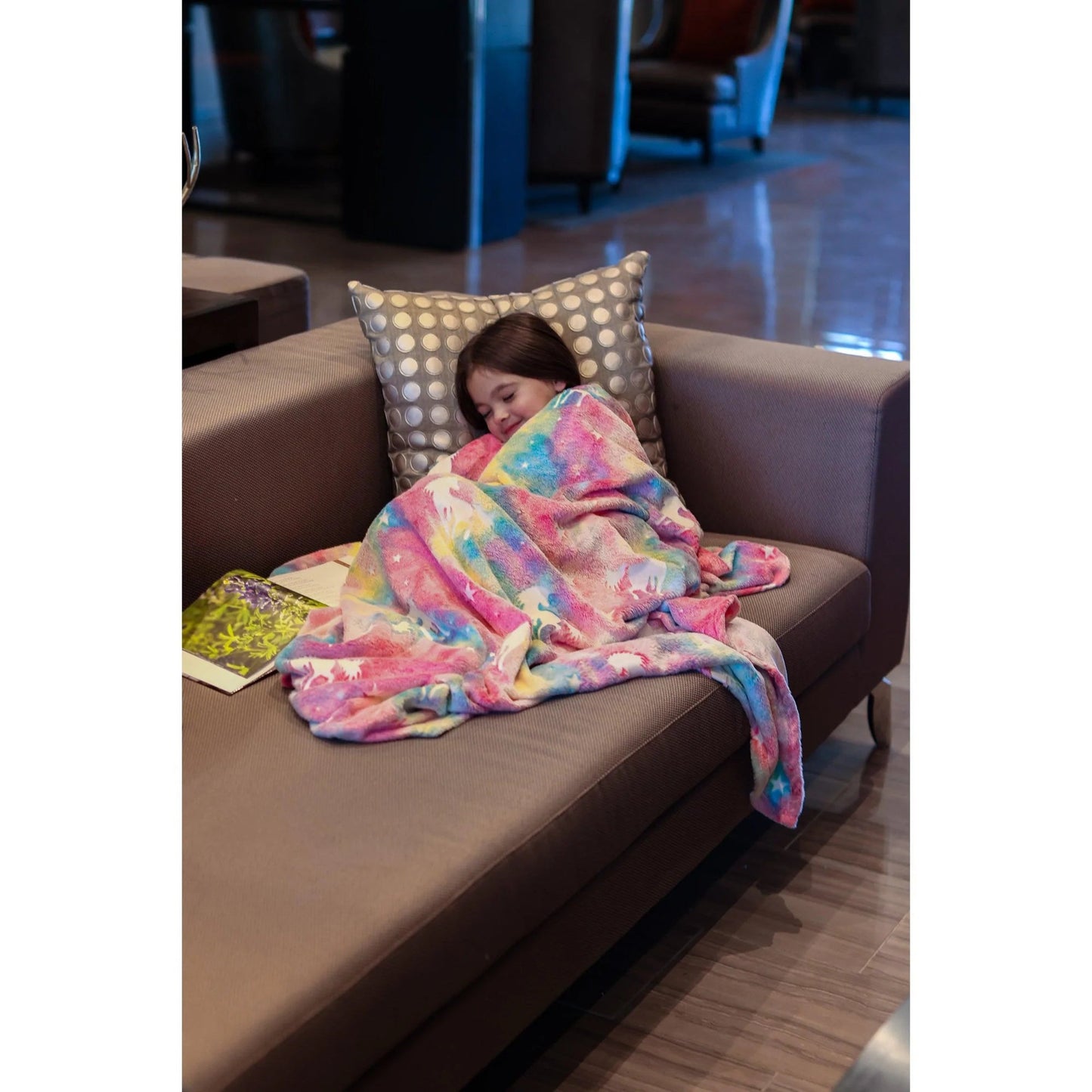 PREORDER: Glow In the Dark Blanket in Unicorn