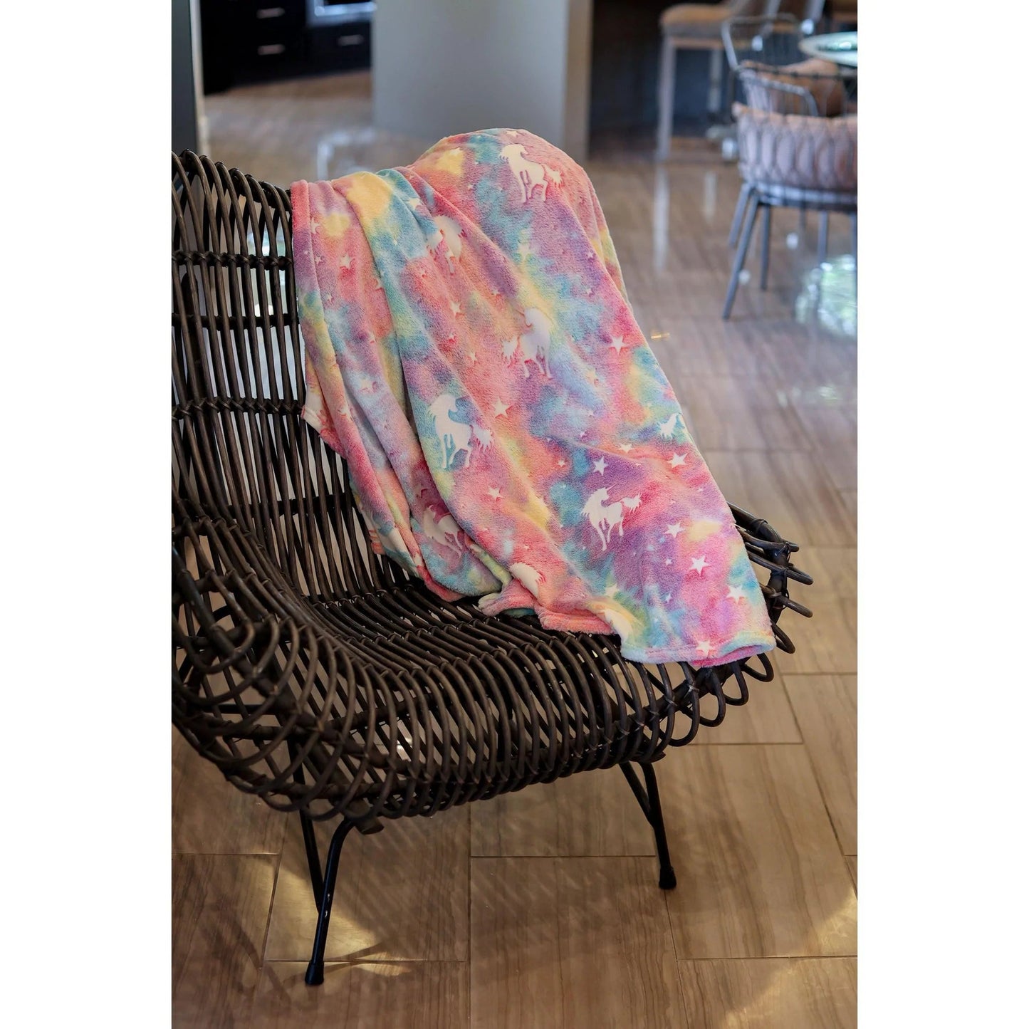 PREORDER: Glow In the Dark Blanket in Unicorn